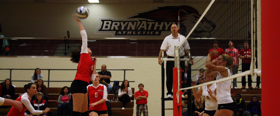 Women's Volleyball falls to Montgomery CC 3-1