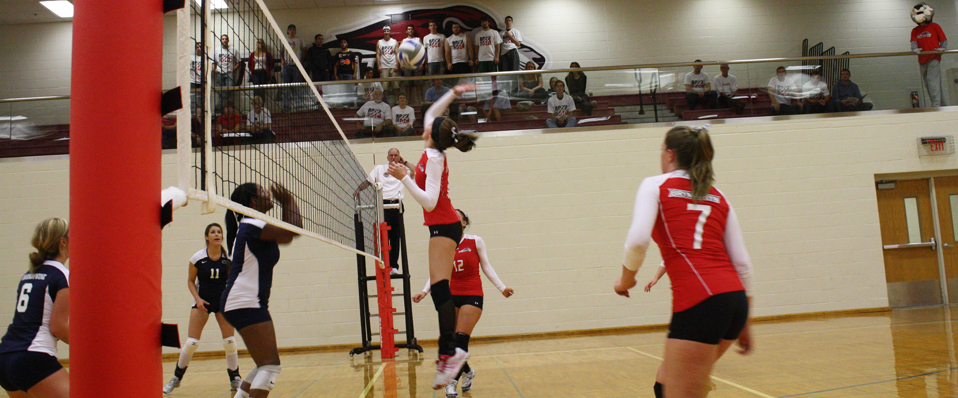 Women's Volleyball Falls to College of St. Elizabeth, 3-1