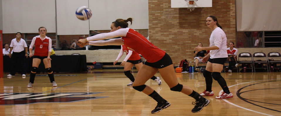 Women's Volleyball Sweeps Rosemont 3-0