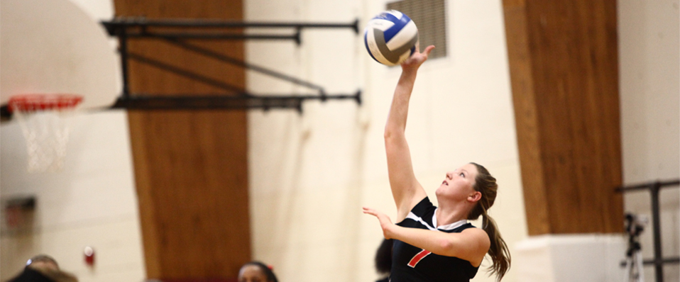 Women's Volleyball Falls on the Road