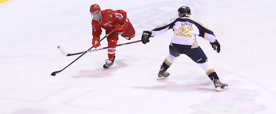 Men's Ice Hockey Falls on the Road Against Pitts-Johnstown