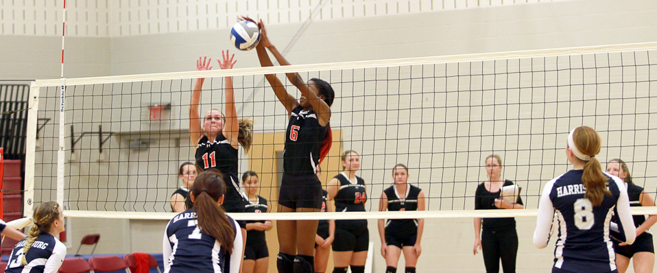 Women's Volleyball Wins Four Set Thriller Against NEAC PSU-Harrisburg