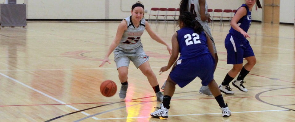Women's Basketball Drops to the Raptors
