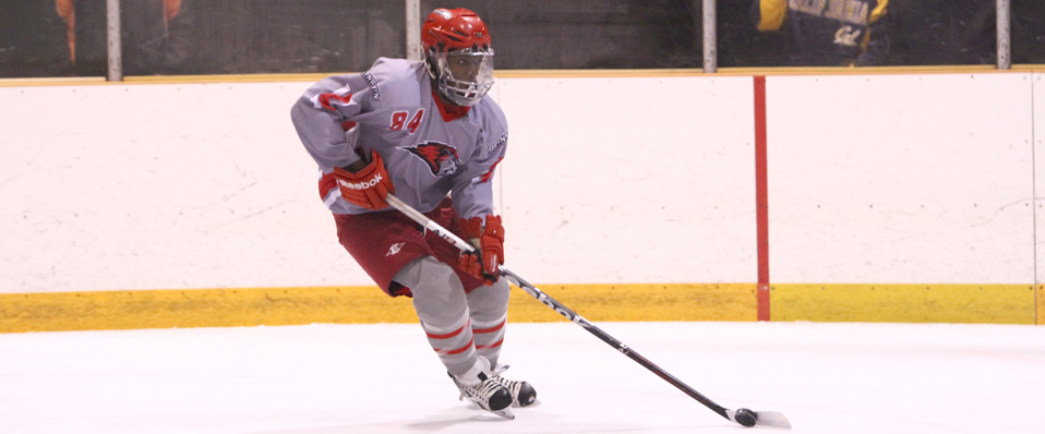 #5 Men's Ice Hockey Knocks Out PSU Brandywine in the Semifinal Game of the DVCHC Playoffs