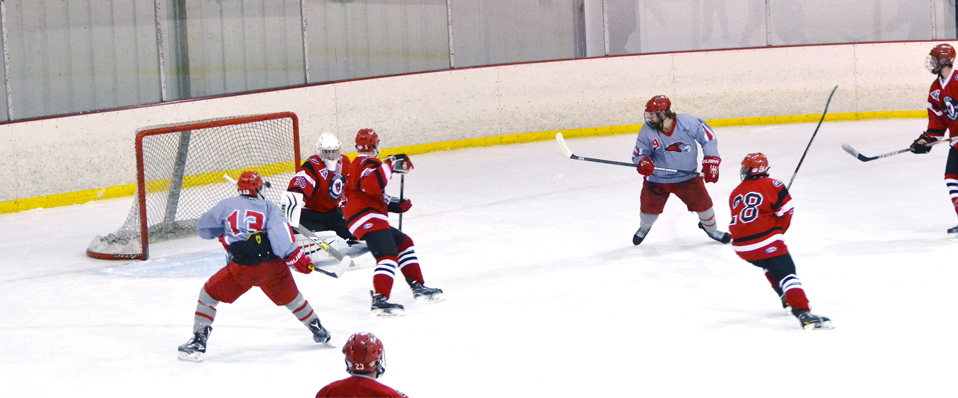 #3 Men's Ice Hockey Take Down #5 California of Pa