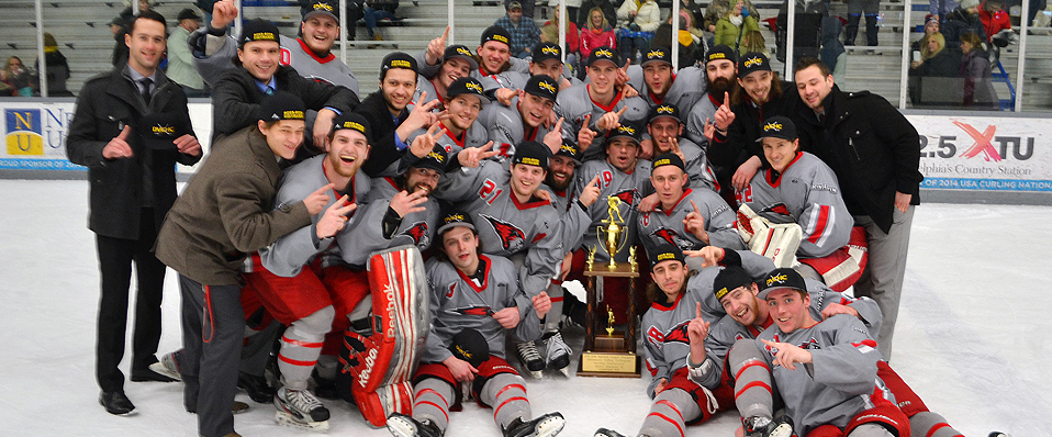 Men's Ice Hockey Defeats Stockton, 9-1