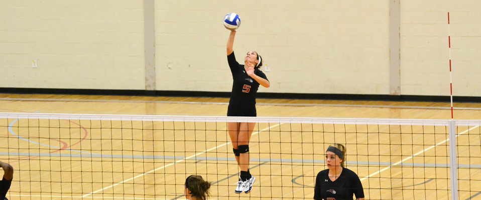 Women's Volleyball Sweeps Gwynedd Mercy