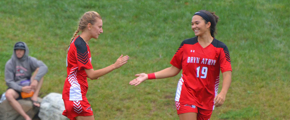 Women's Soccer Defeats Bryn Mawr in Double OT