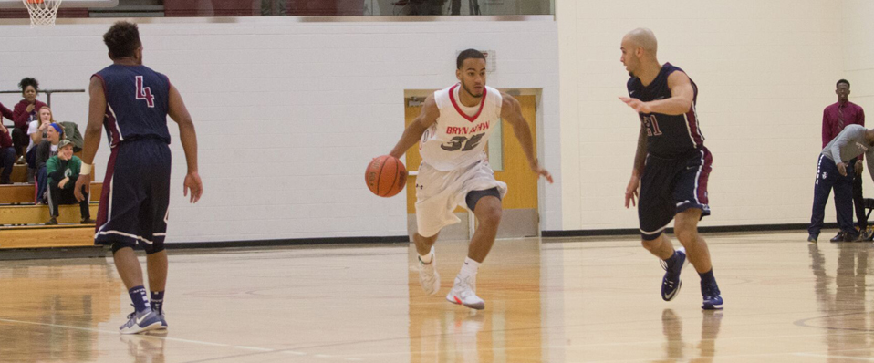 Men's Basketball Takes Down Haverford, 68-66