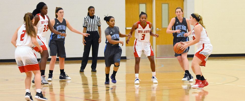 Women's Basketball Cruise to a 76-56 Victory over Gators