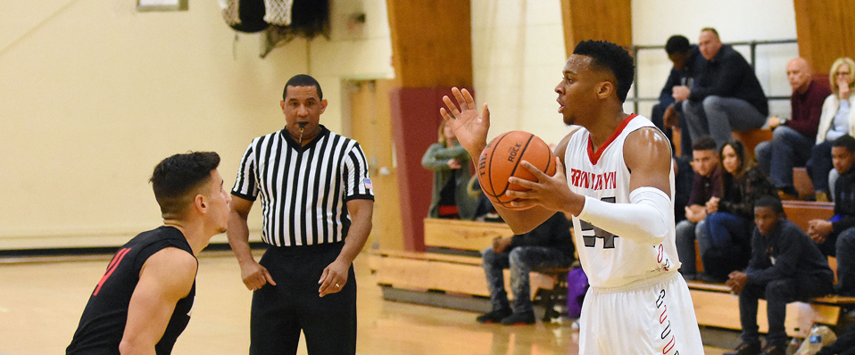 Men's Basketball Escape Eagles in 69-68 Victory