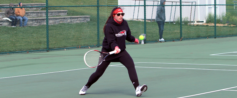 Women's Tennis Serves Past St. Elizabeth, 8-1