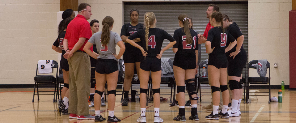 Women's Volleyball Dropped Two Matches in Second Day of NEAC Crossover