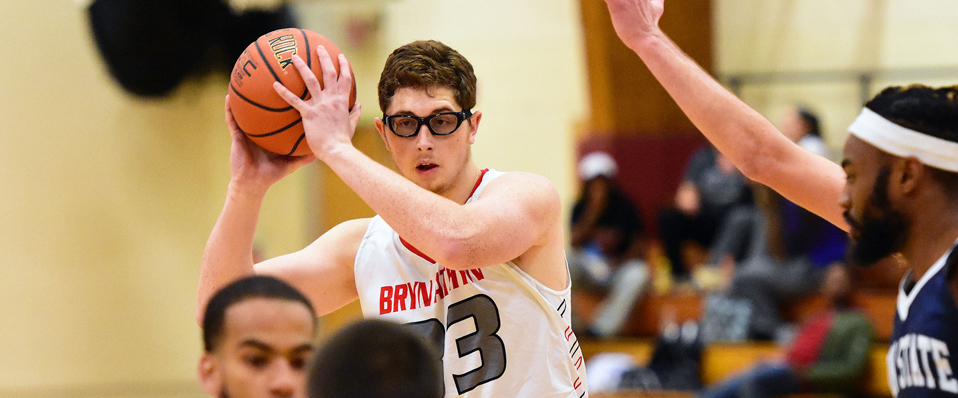 Men's Basketball Defeats Keuka, 83-61