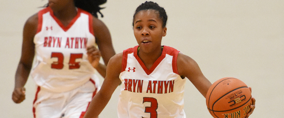 Women's Basketball Hold Off Wildcats in NEAC Play