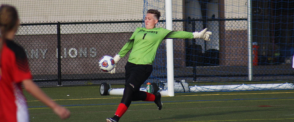 Women's soccer ends regular season with 5-0 loss at PSU Berks