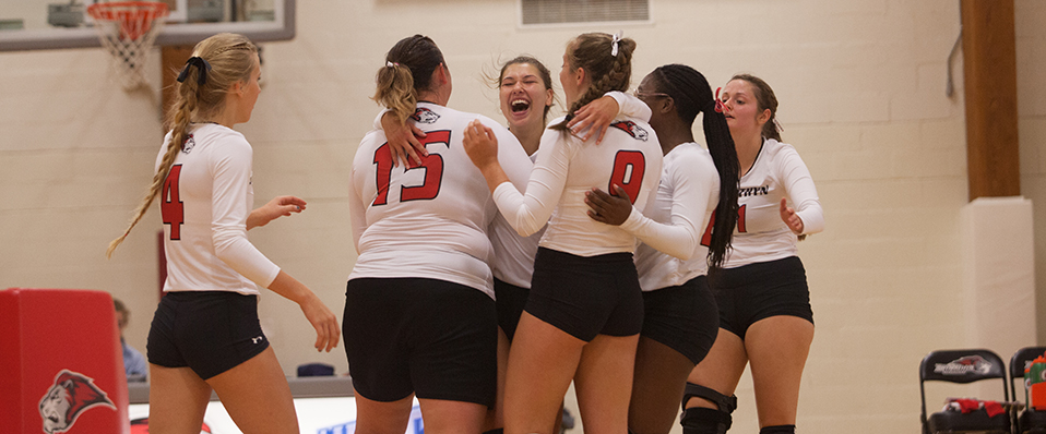 Women's volleyball sweeps Cairn for first win of 2017