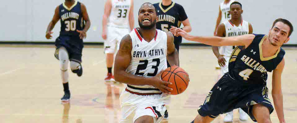 Men's basketball falls late to Penn State Abington 74-70