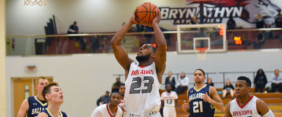 Crenshaw goes for 28 in men's basketball's loss to Saint Elizabeth