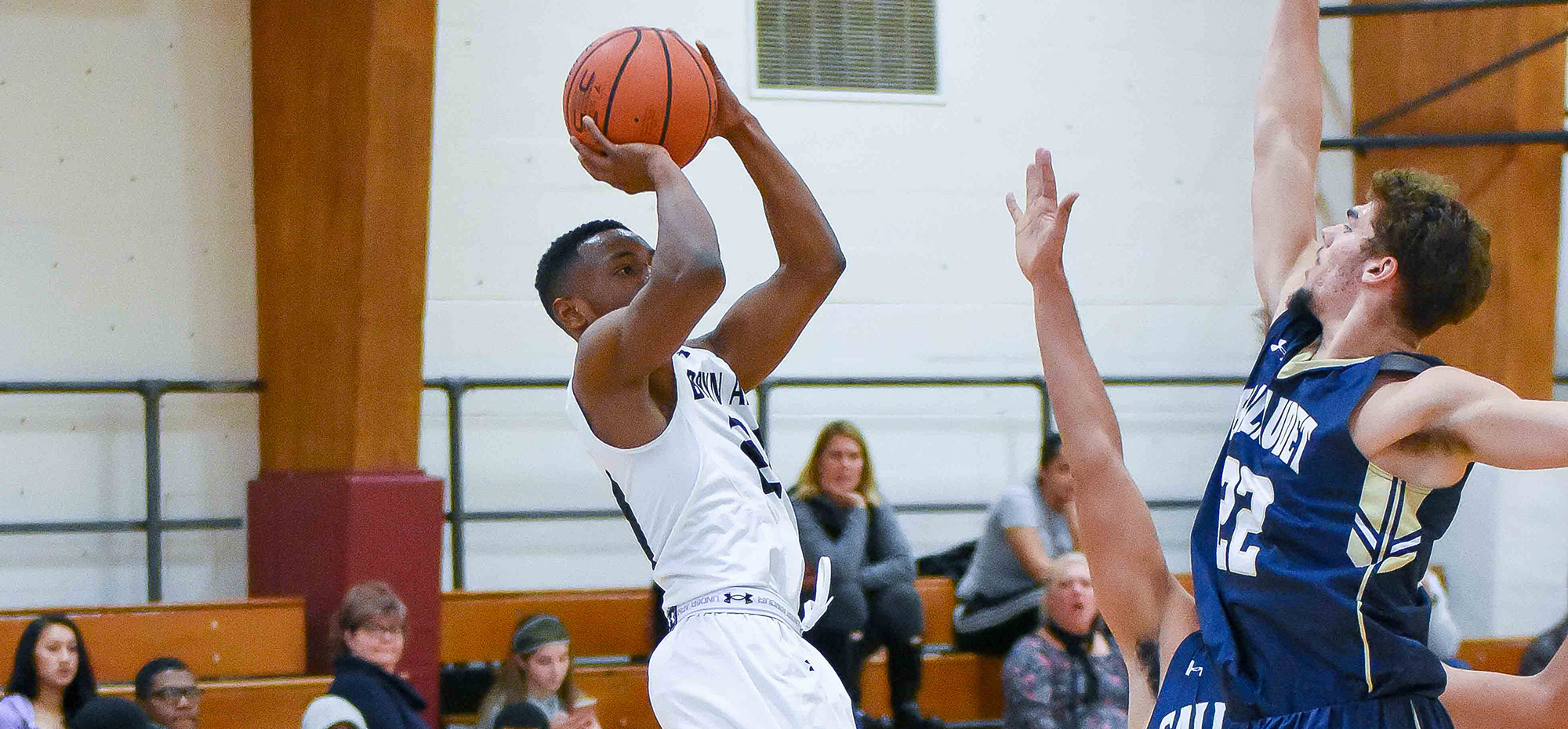 Men's basketball drops season opener to Lebanon Valley in OT