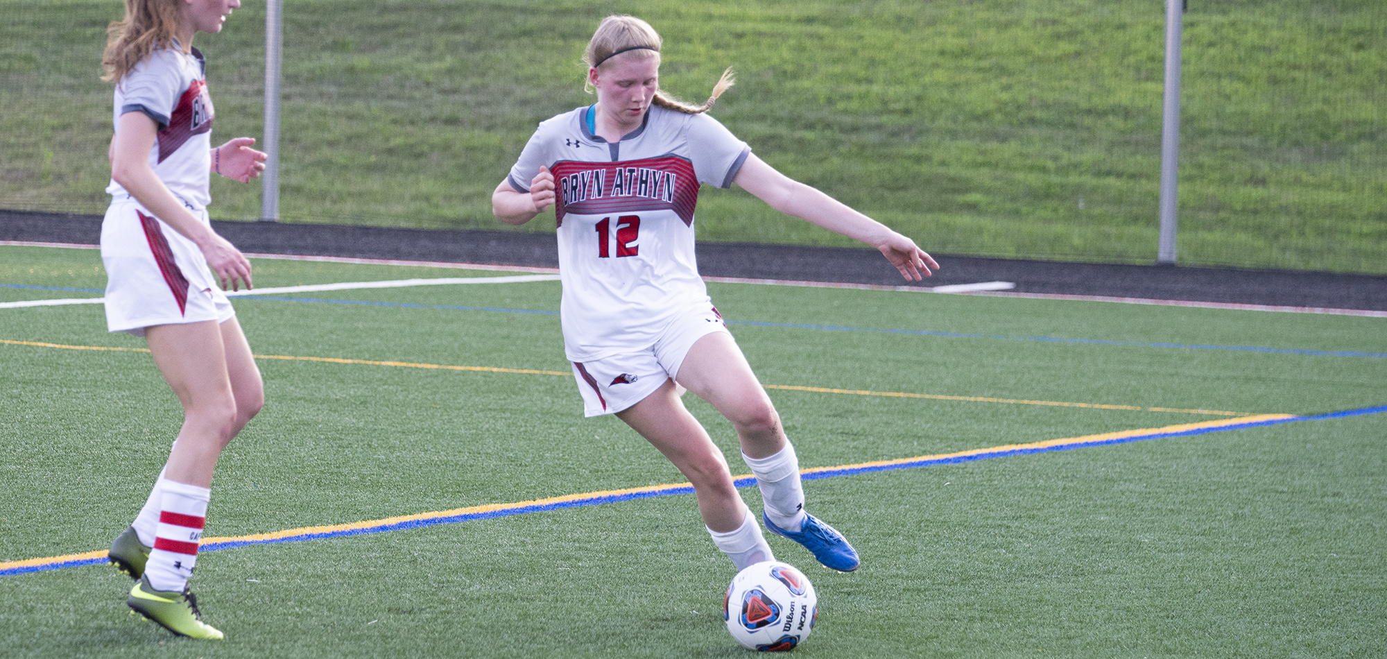 Dominant first half leads Lions to 4-1 victory at Old Westbury
