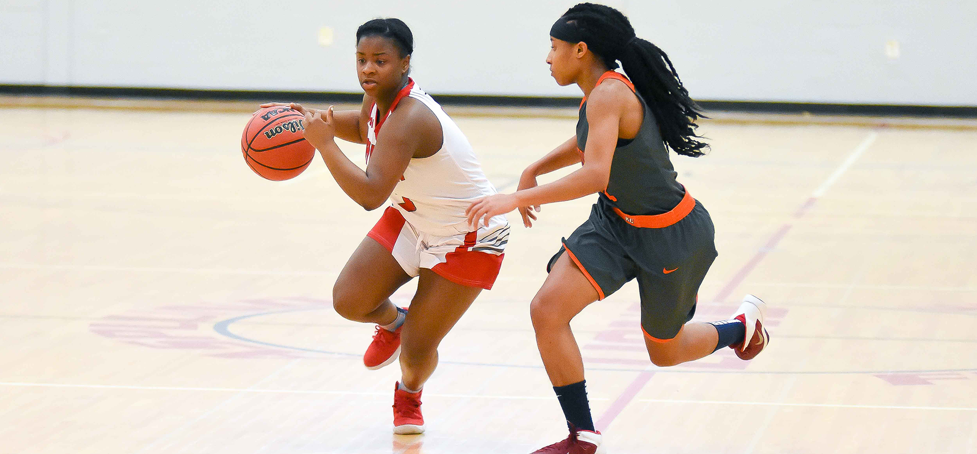 Cogman, Warren hit double figures in road loss to Rosemont