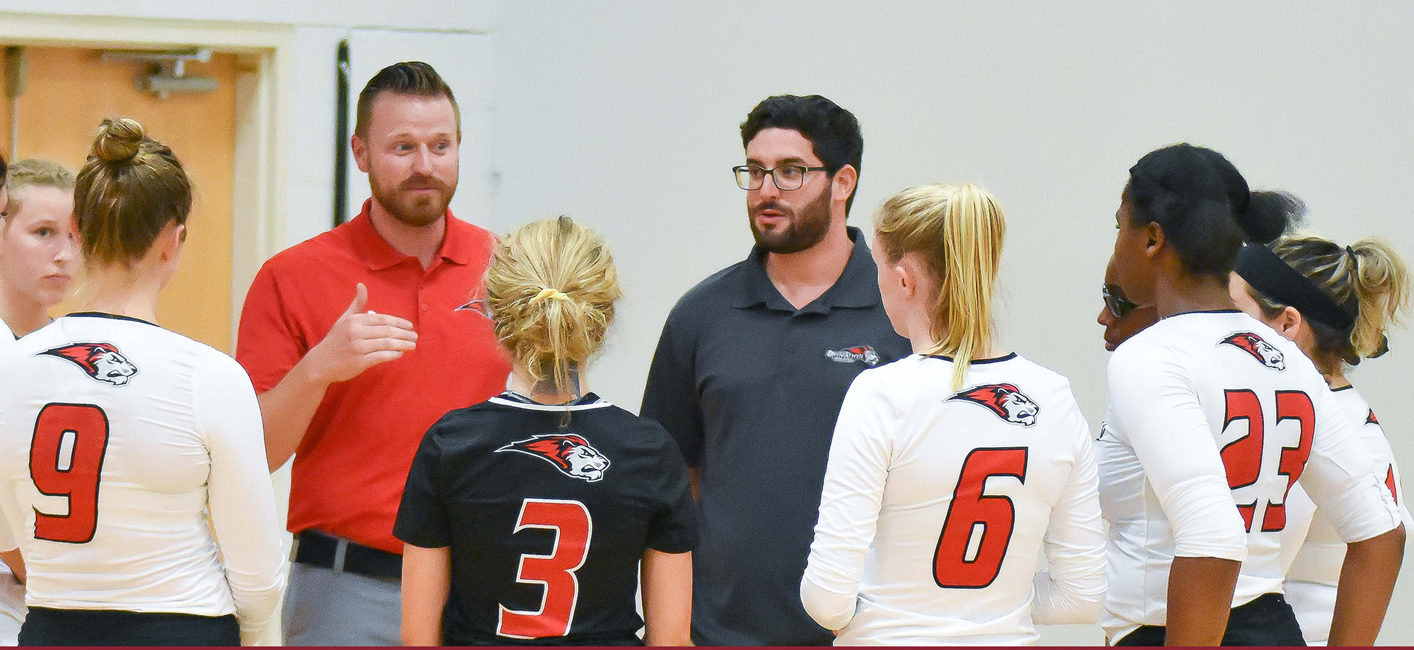 Women's volleyball swept at Cedar Crest