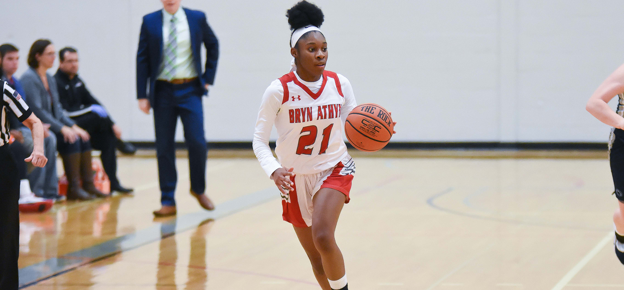Lions cruise to 56-45 victory over Bryn Mawr for first win of the season
