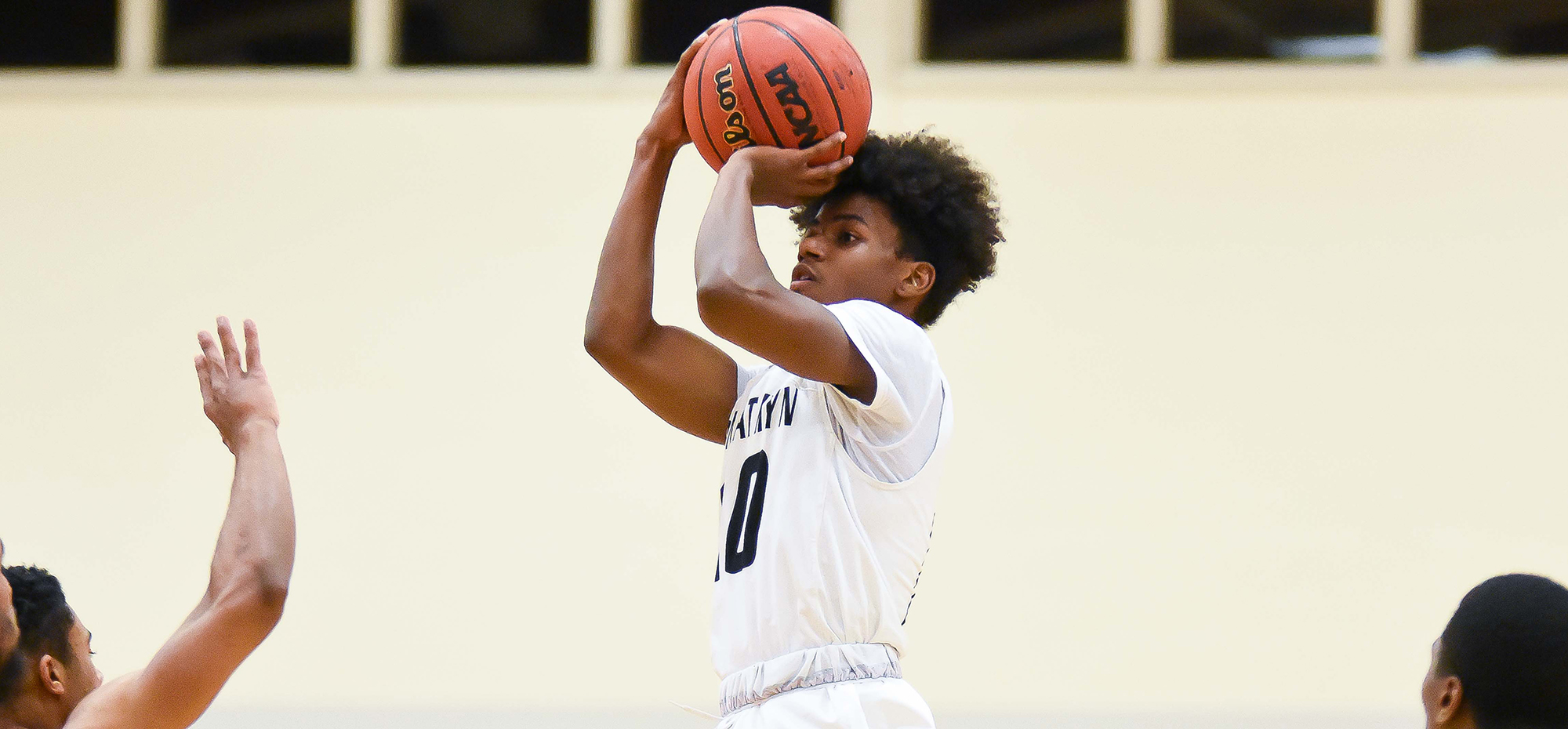 Lions drop heartbreaker to Immaculata, 65-64