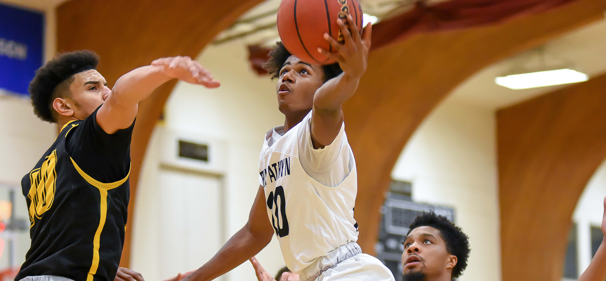 Men's basketball falls to Delaware Valley