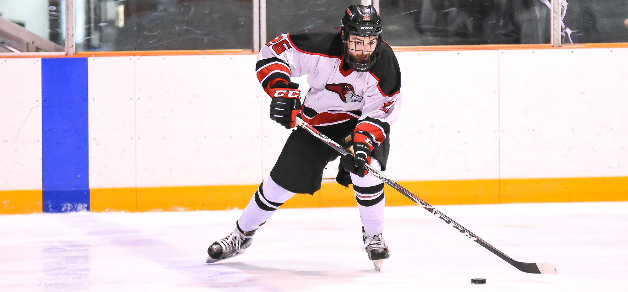 Three-goal third propels ice hockey into final of the Boston Landing Collegiate Invitational