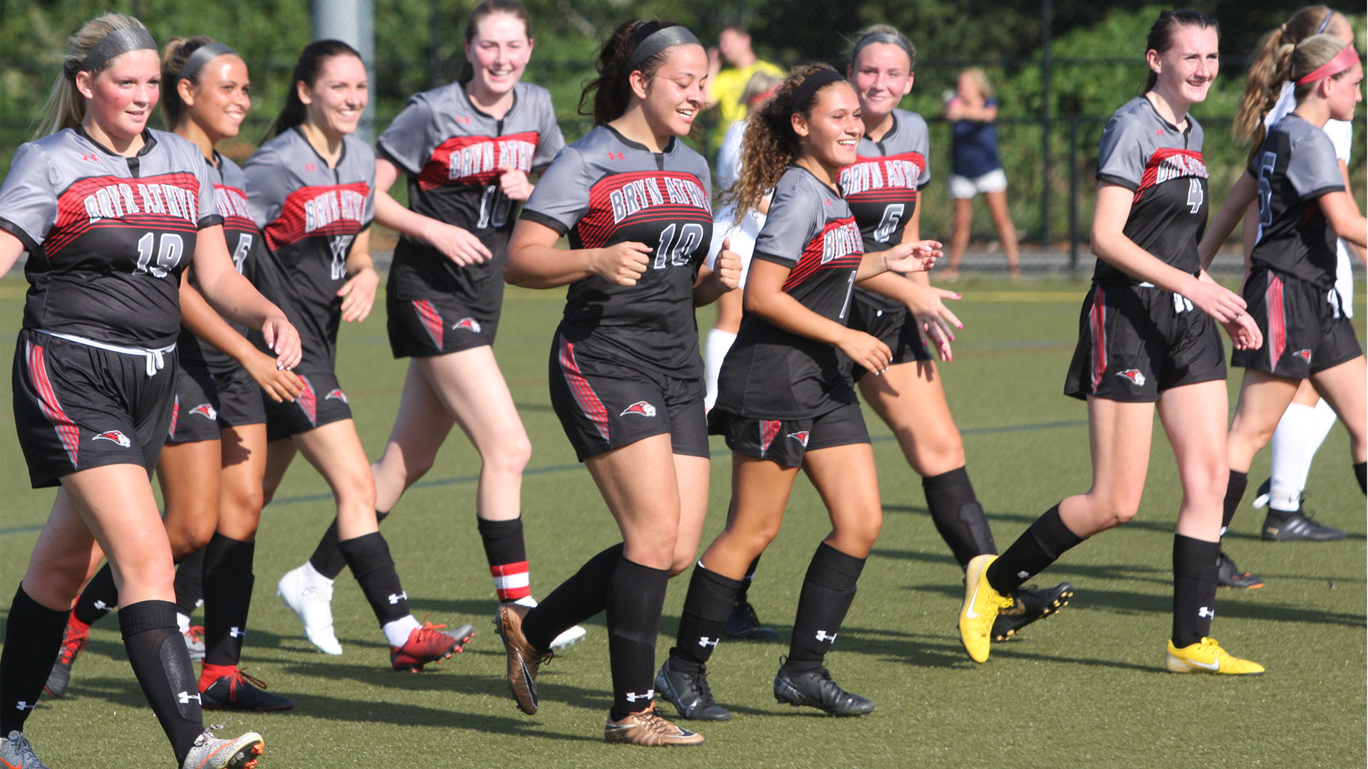 Women's soccer announces incoming class