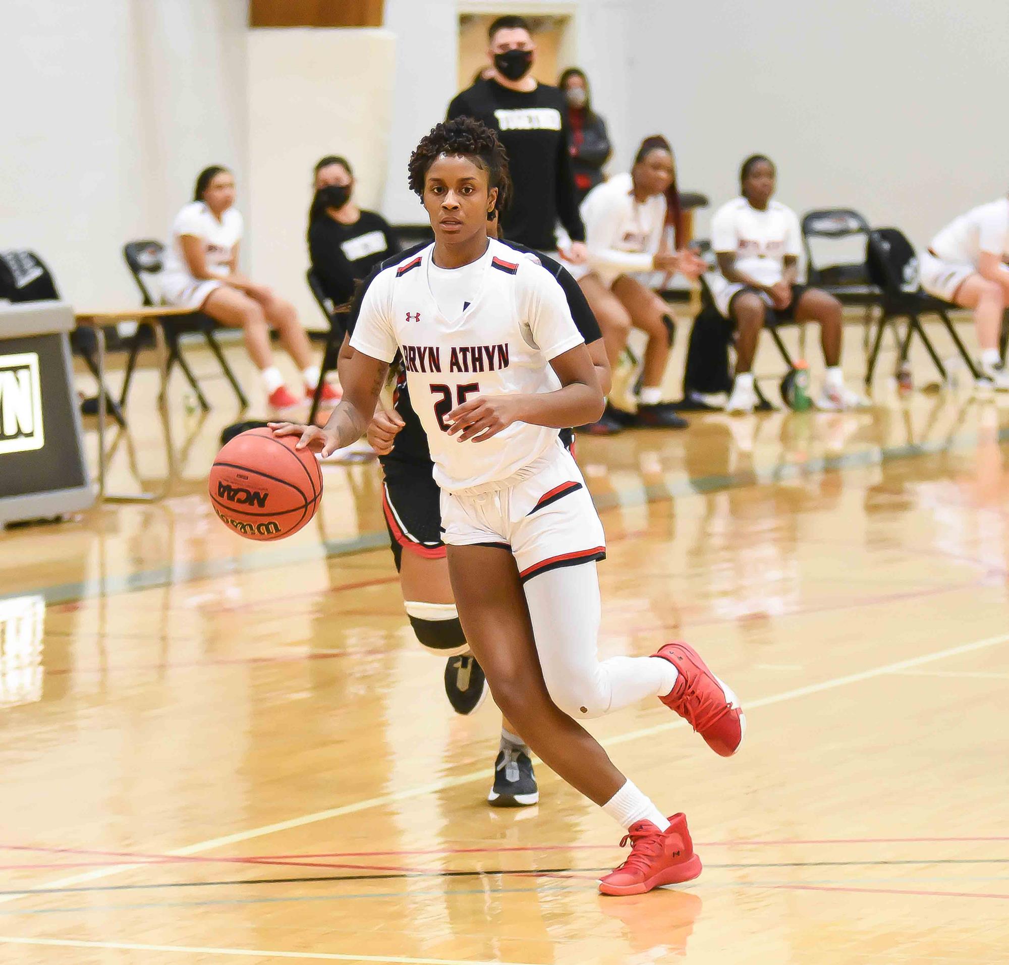Women's basketball mauls Rosemont