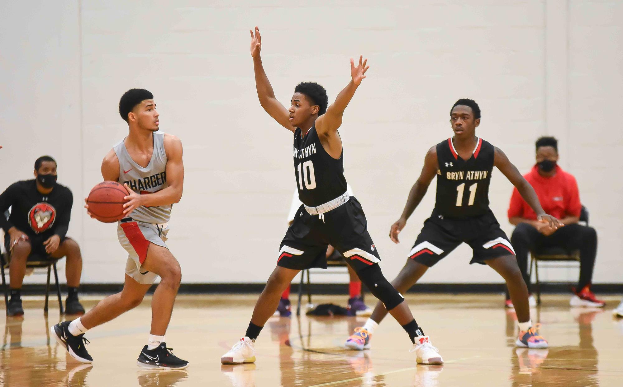 Men's basketball routed by Neumann