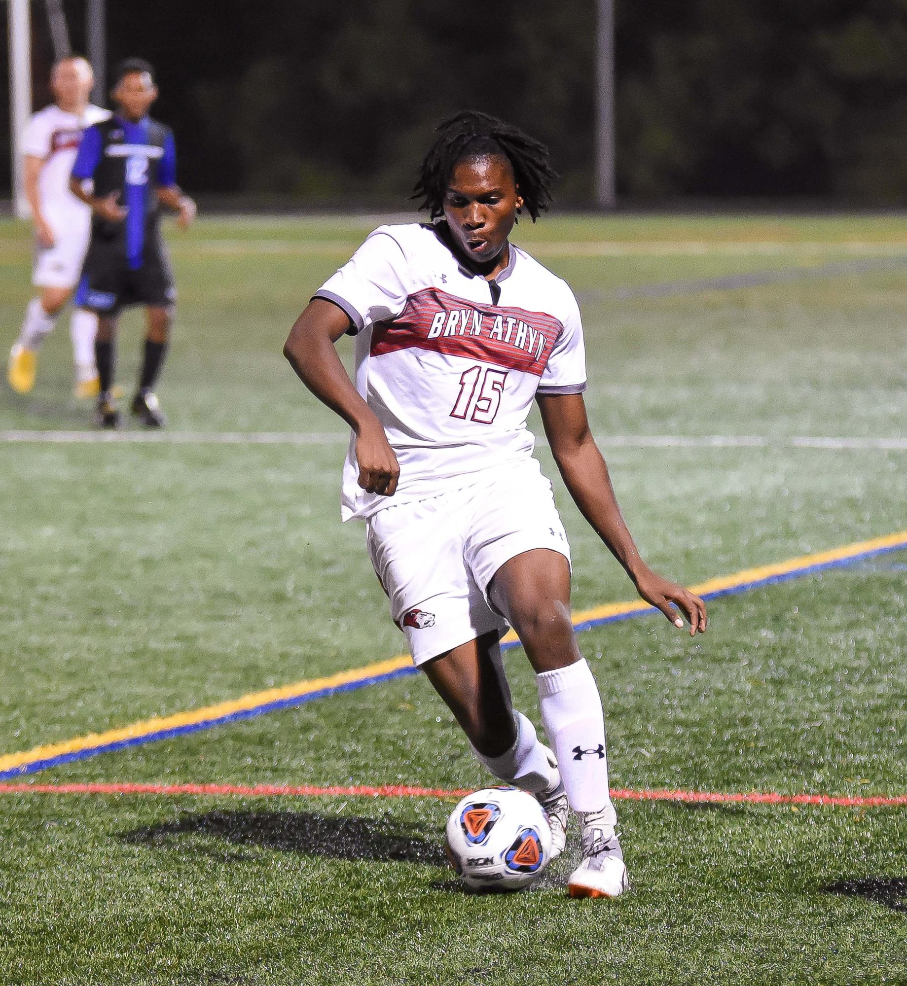 Men's soccer drops game against Desales