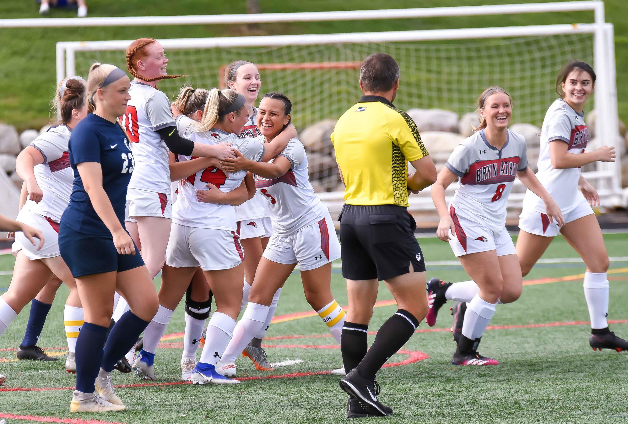 Women's soccer gets first win on the season in exciting fashion