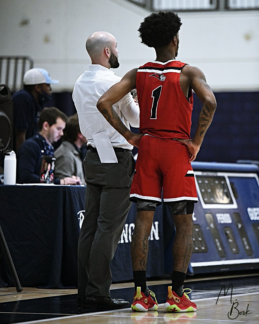 Men's basketball wins big in the Big Apple