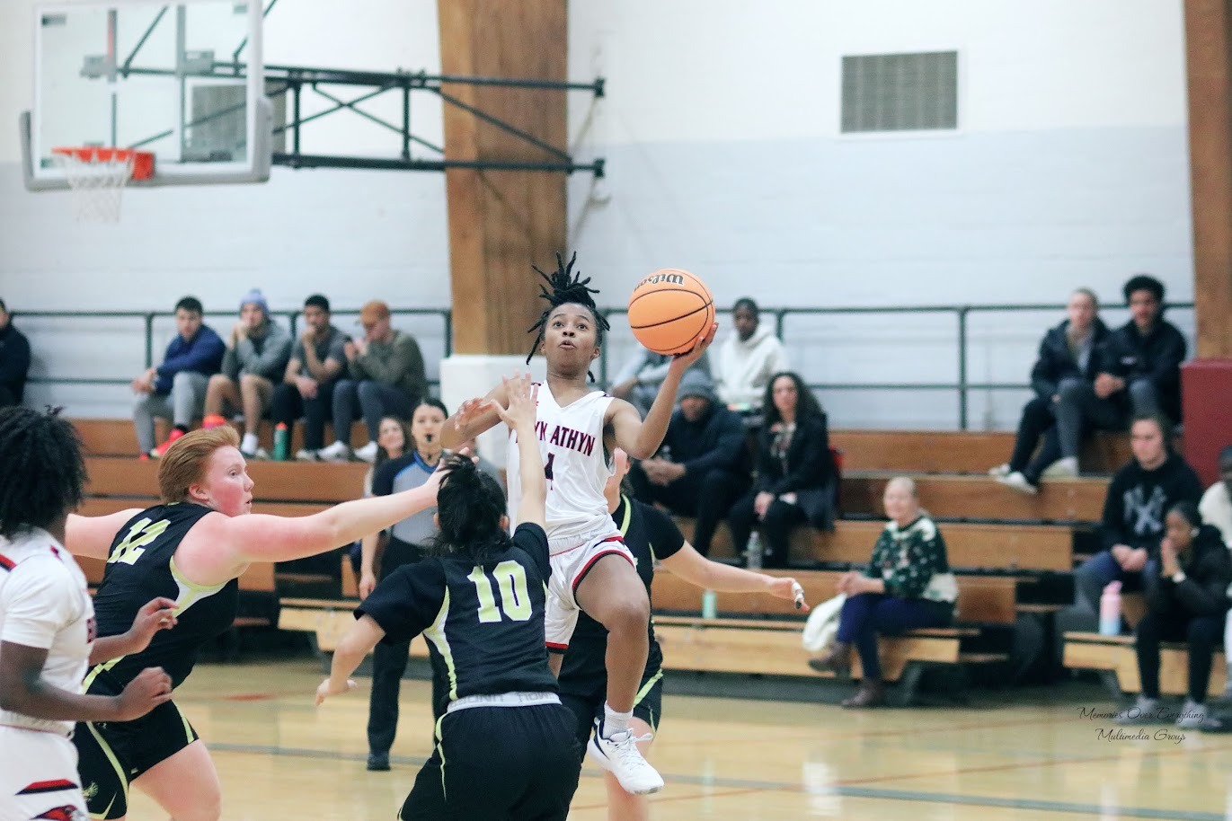 Women's Basketball competes with Penn State Abington