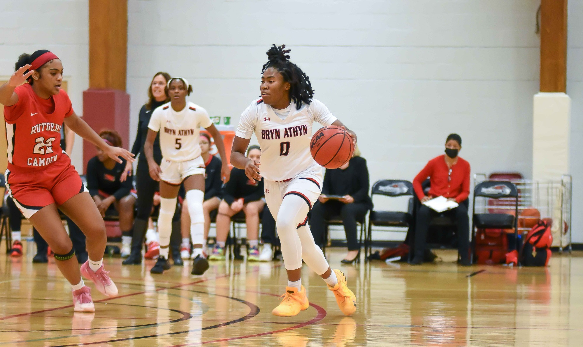 Women's Basketball falls to Saint Elizabeth