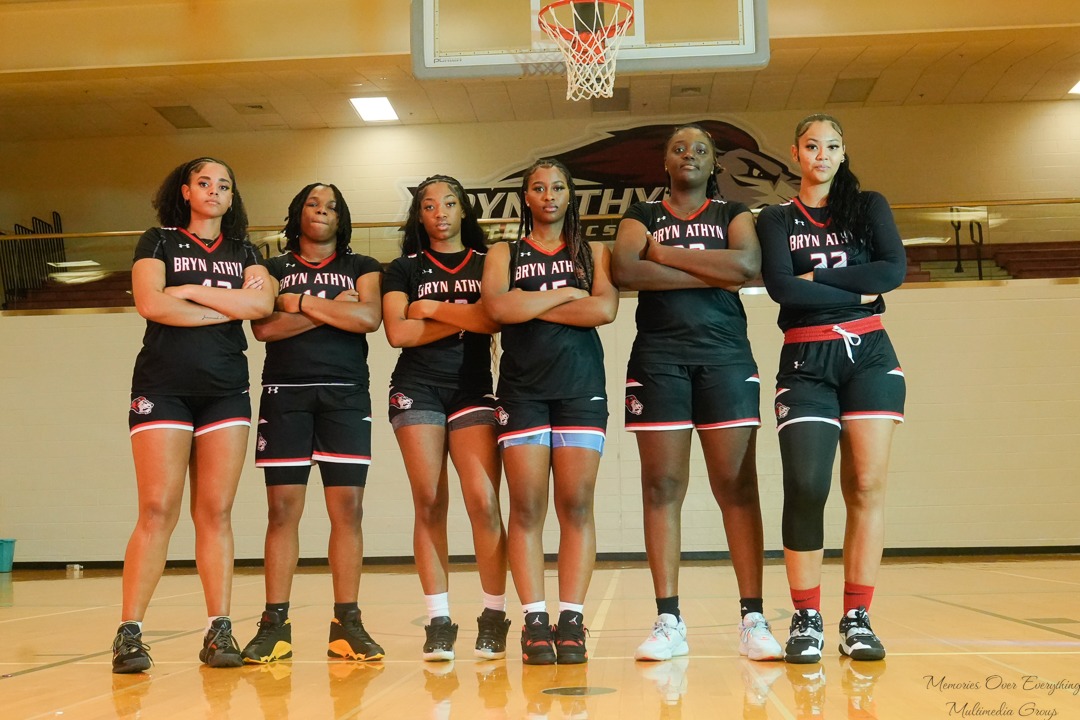 Women's Basketball bounces back against Pratt