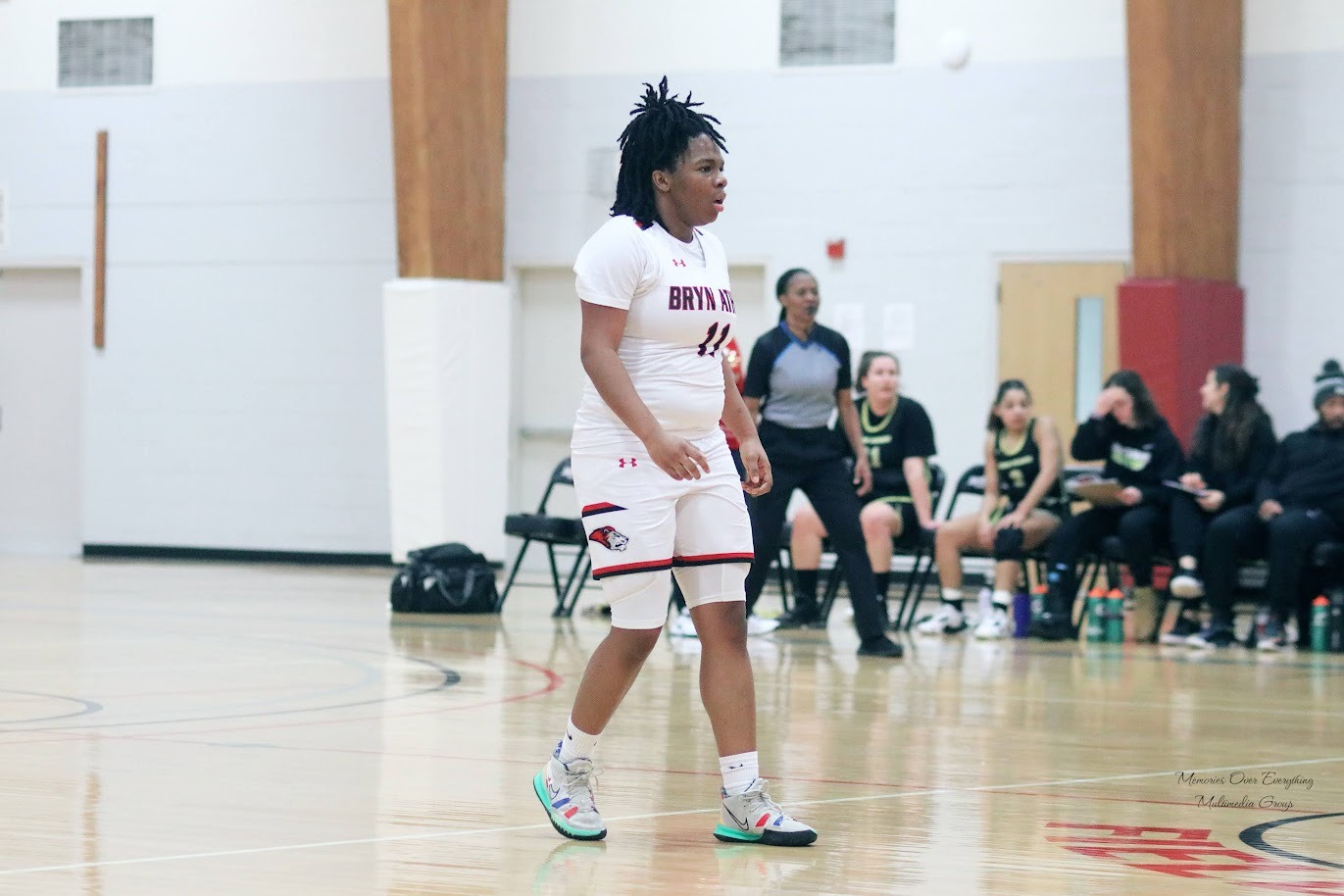 Lady Lions edged out by Eagles