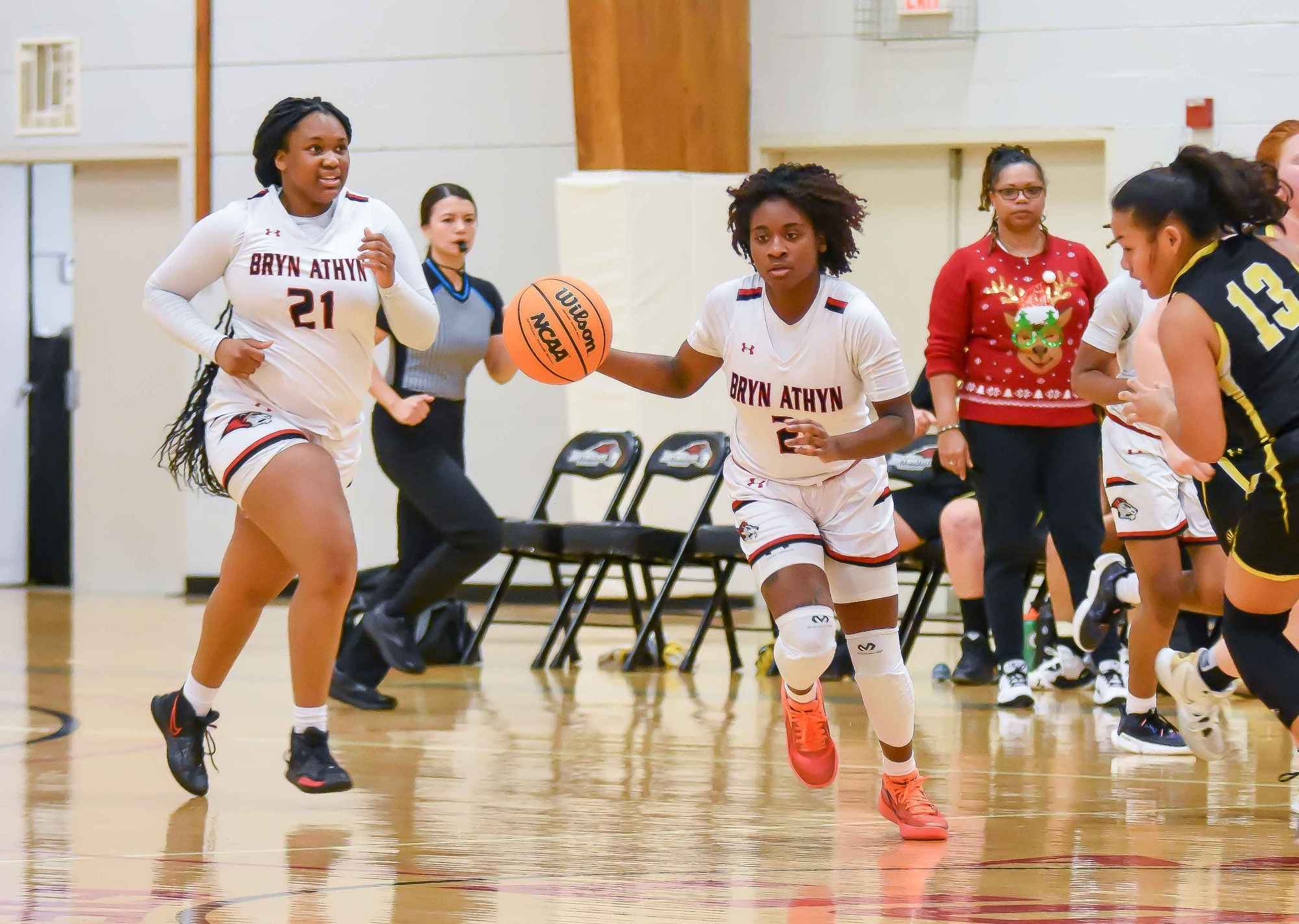 Women's Basketball press their way to a win