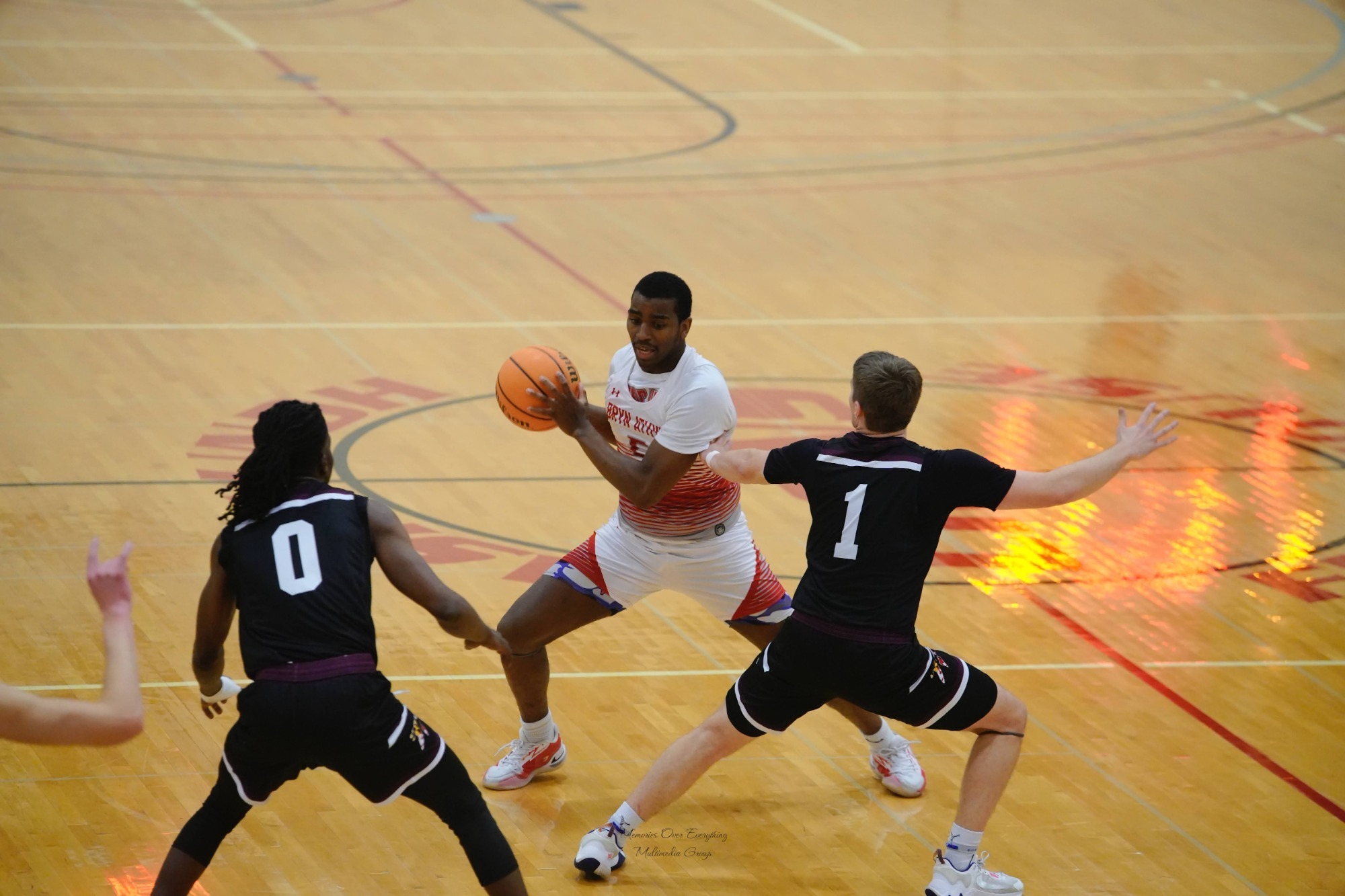 Men's Basketball completes sweep of Notre Dame