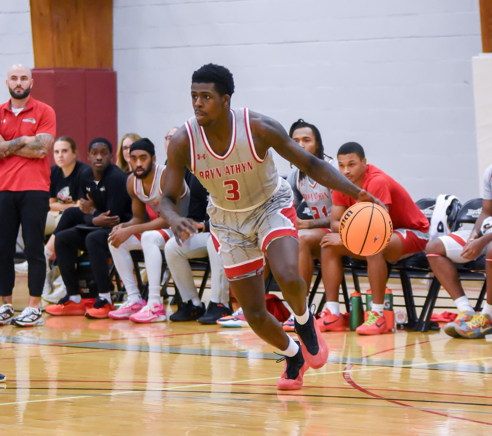 Men's Basketball hold off Salisbury University