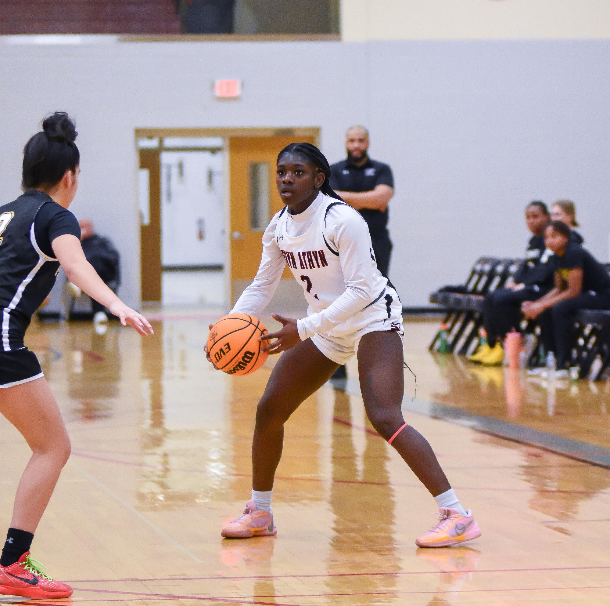 New Year, Same Results for Women's Basketball