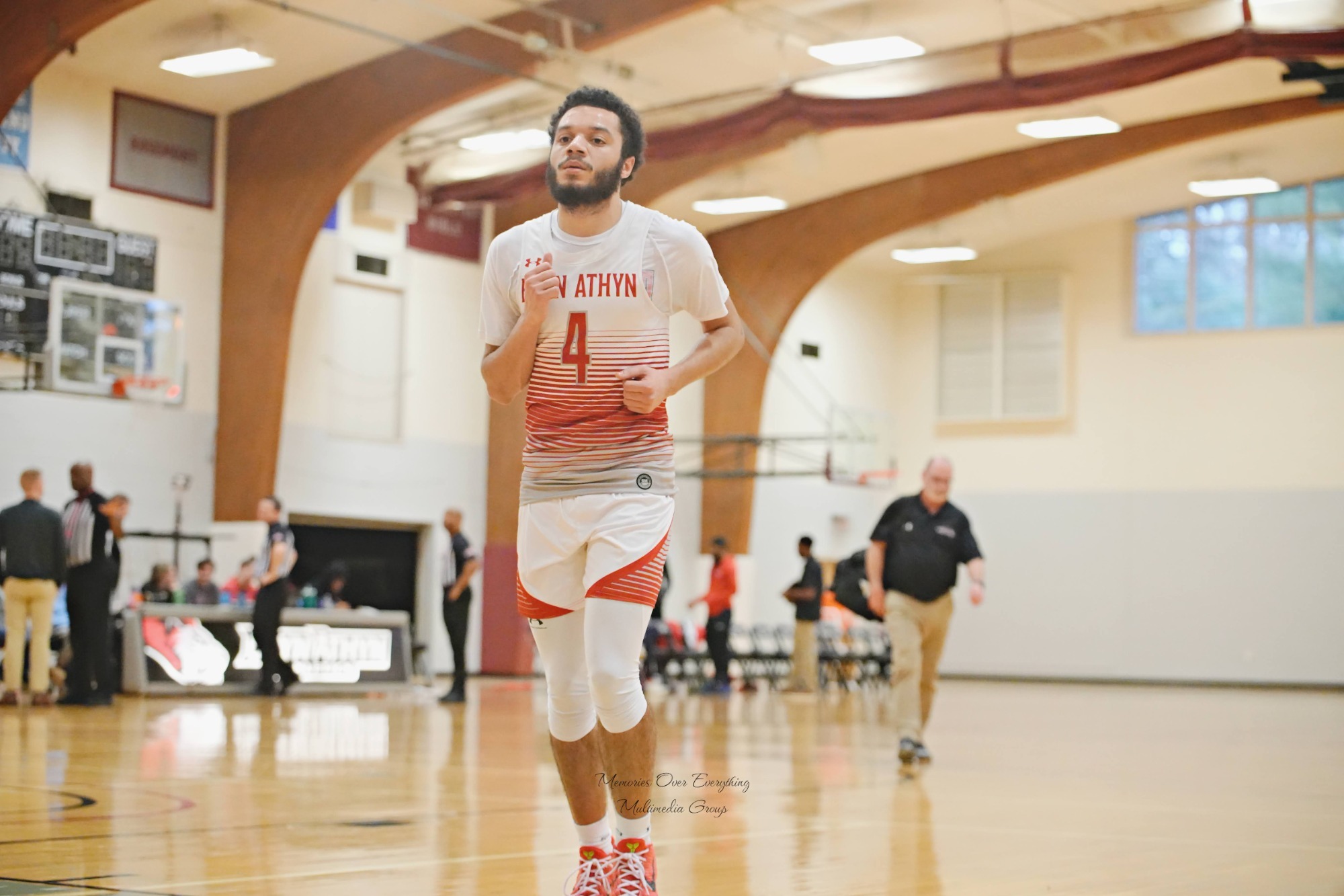 Men's Basketball stunned in Skye Semis