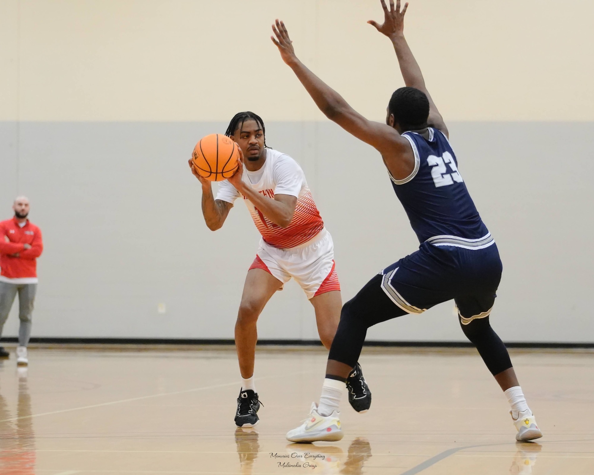 Men's Basketball nabs another clutch win