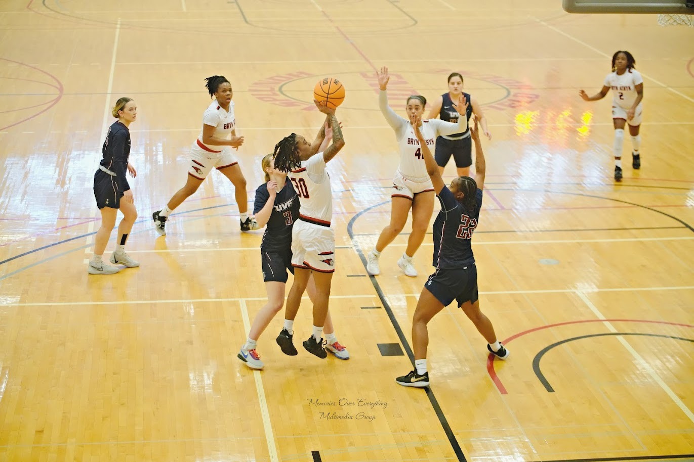 Women's Basketball knocks wind out of Wilson