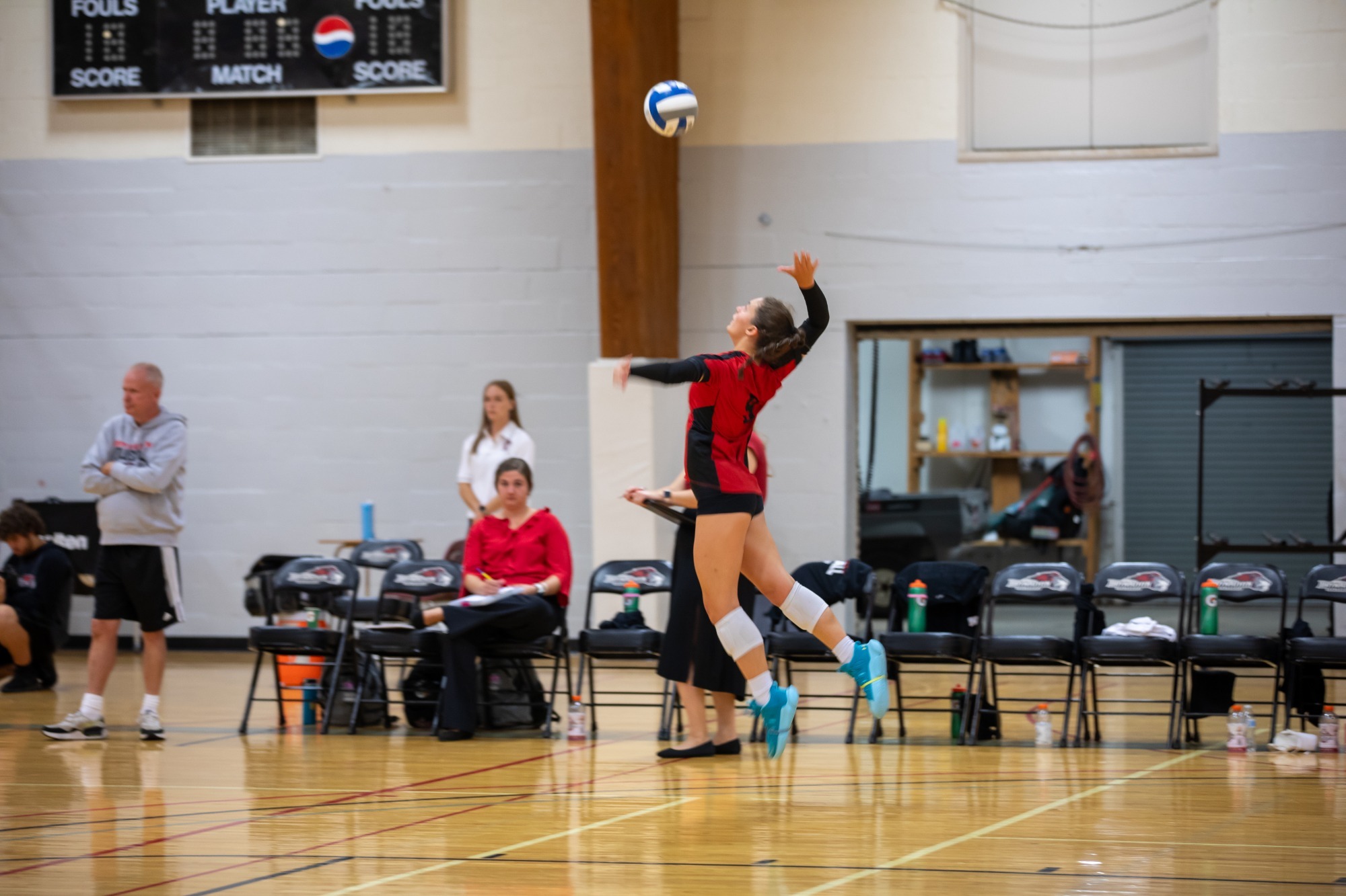 Women's Volleyball outmatched by Gothic Knights