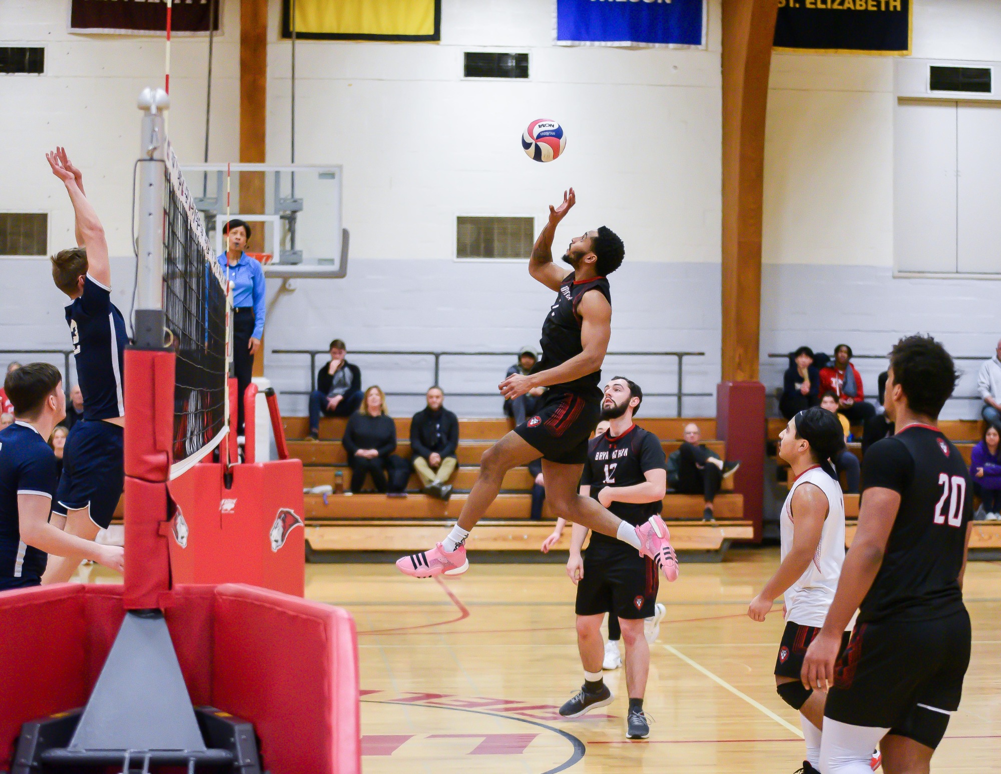 Men's Volleyball suffer tough loss